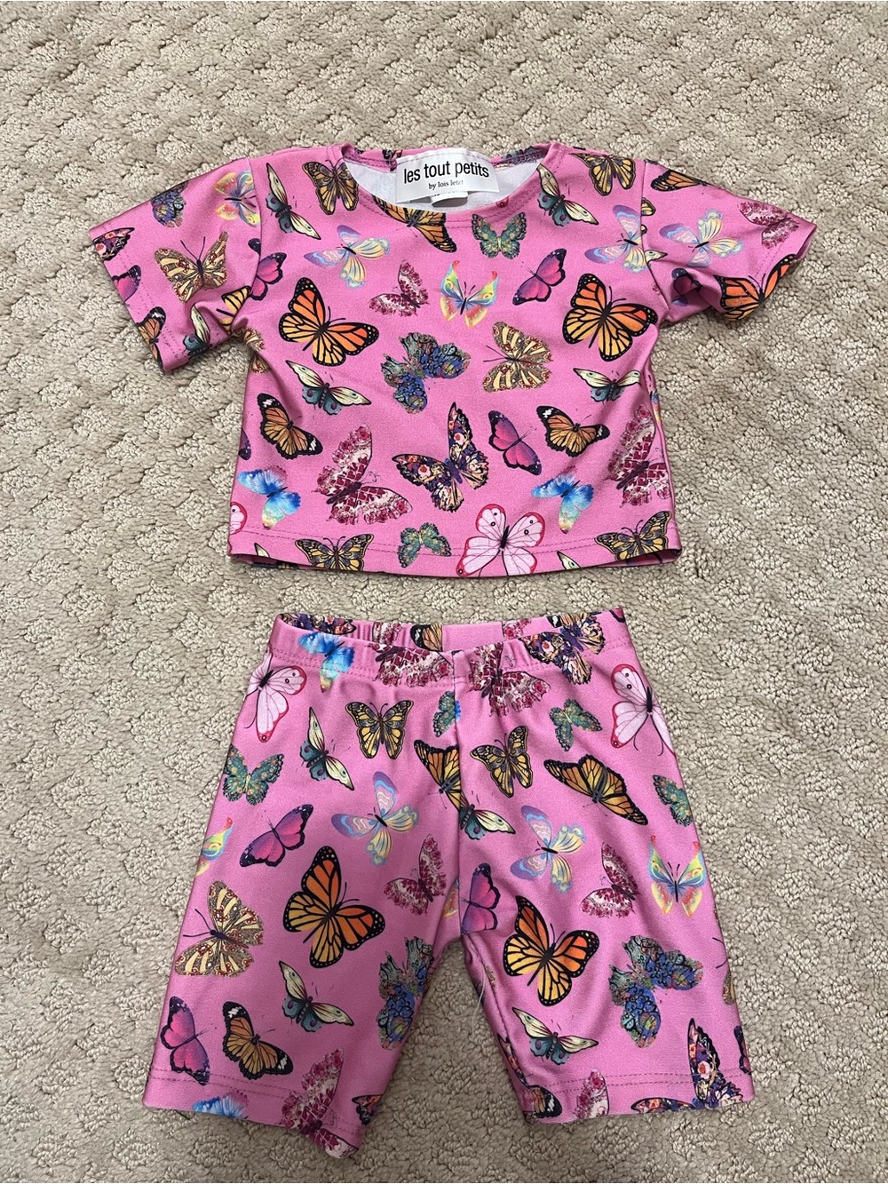 Les Tout Petits Pink Butterfly Set - Short Sleeve & Shorts